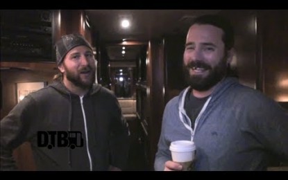 MONSTER TRUCK – Οι Bus Invaders ‘εισβάλουν’ στο πούλμαν τους…