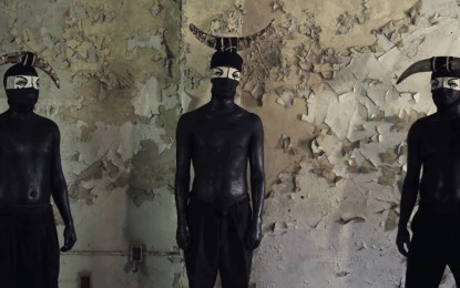 KING 810 – Δείτε το νέο video του ‘Fat Around The Heart’