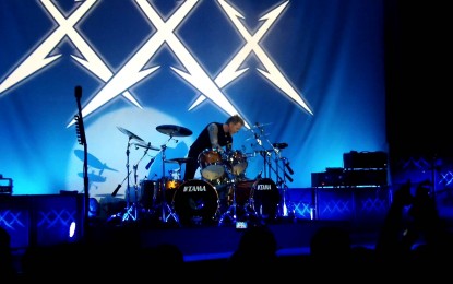 METALLICA – Δείτε τον James Hetfield να παίζει drums…