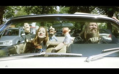 AUDREY HORNE – Δείτε το ΝΕΟ video του ‘Out Of The City’