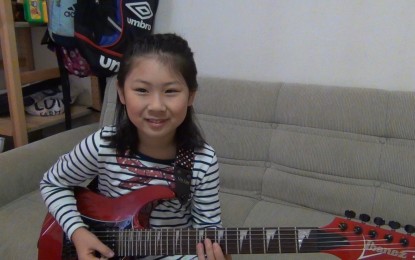 LI-SA-X – 9χρονο Ιαπωνεζάκι παίζει στην κιθάρα το ‘I got The Feelin” από την αντίστοιχη διασκευή του PAUL GILBERT στον JAMES BROWN!