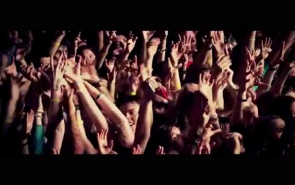 THREE DAYS GRACE – Δείτε να παίζουν live το ‘Riot’ στο Tele Club της Αικατερινούπολης στην Ρωσία με τον νέο frontman Matt Walst