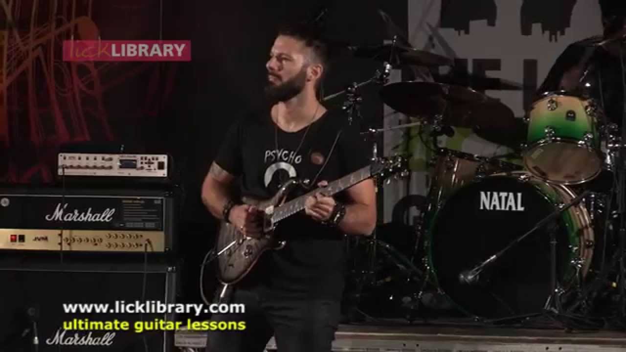 YIANNIS PAPADOPOULOS – Δείτε να παίζει το ‘Castle Black’ στο GUITAR IDOL 4