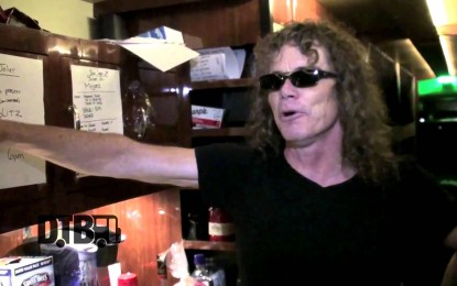 OVERKILL – Οι BUS INVADERS ‘εισβάλουν’ στο Tour Bus της μπάντας!