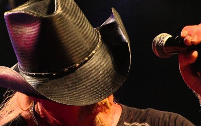 TRACE ADKINS – Maintenance Man (Live Country!)