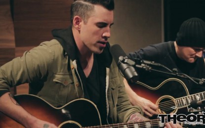 THEORY OF A DEADMAN – Δείτε να παίζουν live και σε ακουστική έκδοση το ‘Angel’