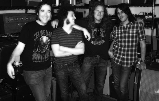 EXTREME – Pat Badger working on debut solo album (VIDEO)
