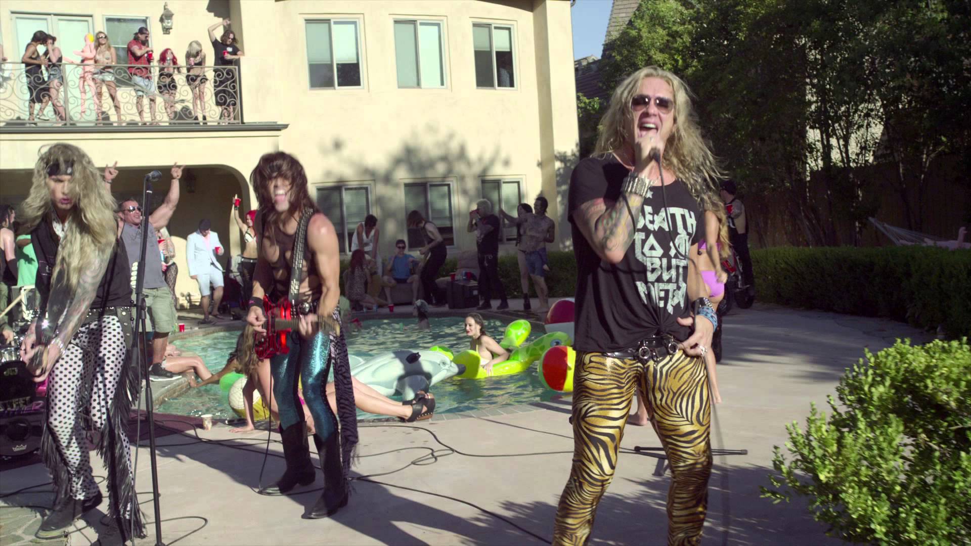 STEEL PANTHER – New video ”Party Like Tomorrow Is The End Of The World” (WARNING: this video has a lot of nudity)