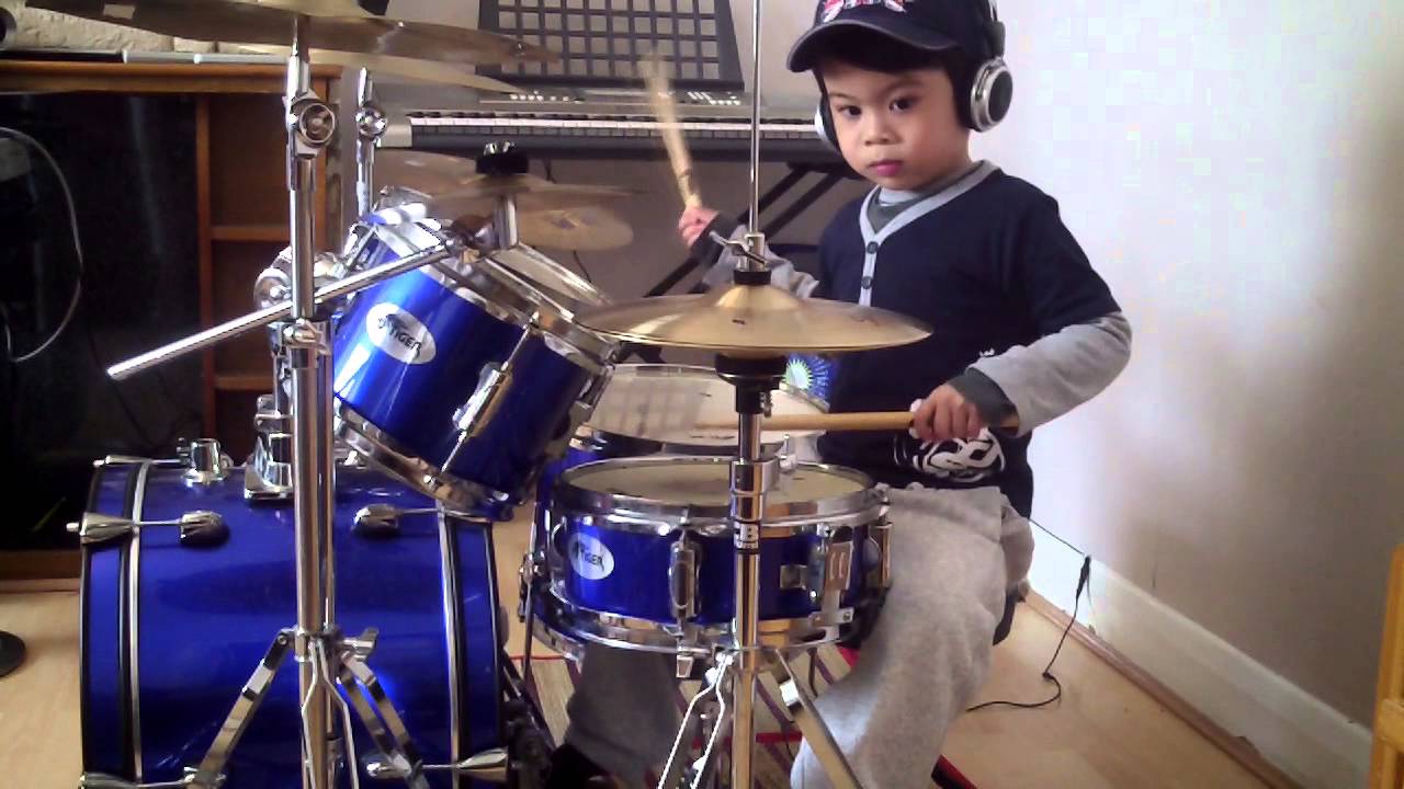 Four-Year-Old boy playing ”System Of A Down’s” ‘Chop Suey!’