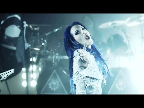 ARCH ENEMY – ‘War Eternal’ (feat. new singer Alissa White-Gluz) (VIDEO)