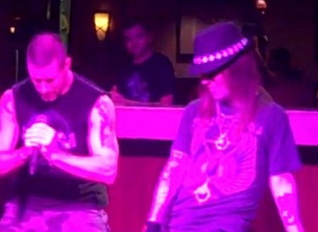 JEFF WATERS (ANNIHILATOR) & ALEXI LAIHO (COB) – Karaoke Judas Priest’s ‘Turbo Lover’