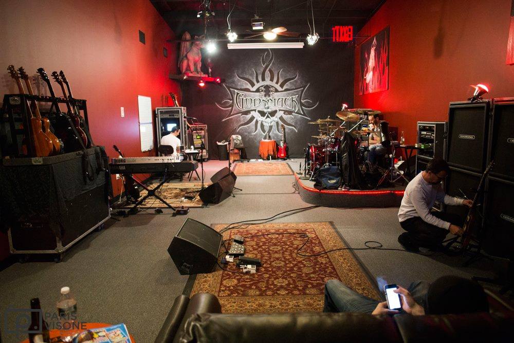 GODSMACK – Πολύ ευχάριστα νέα μέσω του Sully Erna…