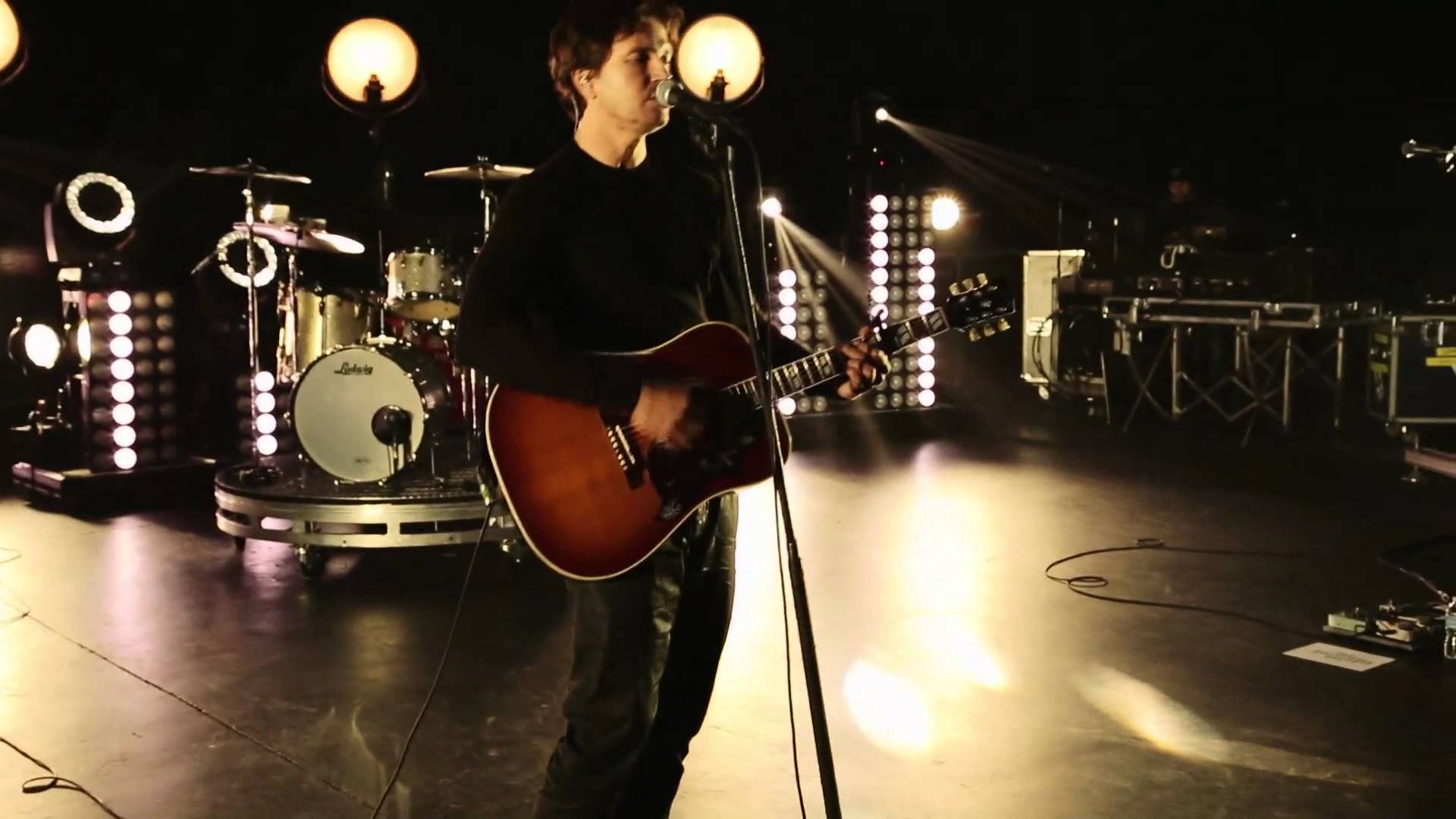 THIRD EYE BLIND – Διασκευάζουν το ‘Mine’ της BEYONCE