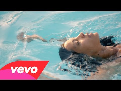 ARCTIC MONKEYS – Δείτε το νέο video του ‘Snap Out Of It’