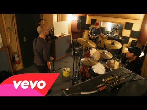 RISE AGAINST – Μιλάνε για το νέο τους album ‘The Black Market’