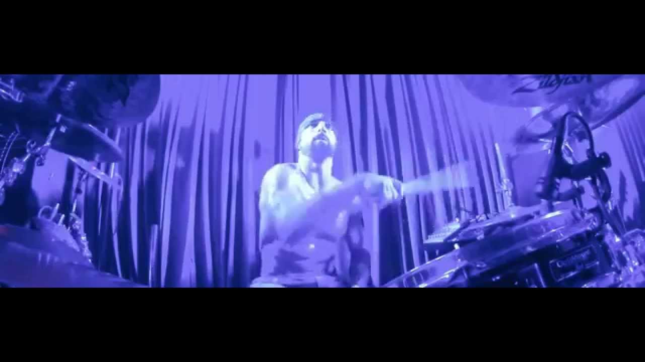 SIGNS OF BETRAYAL – Δείτε το νέο video του ‘Symmetry’