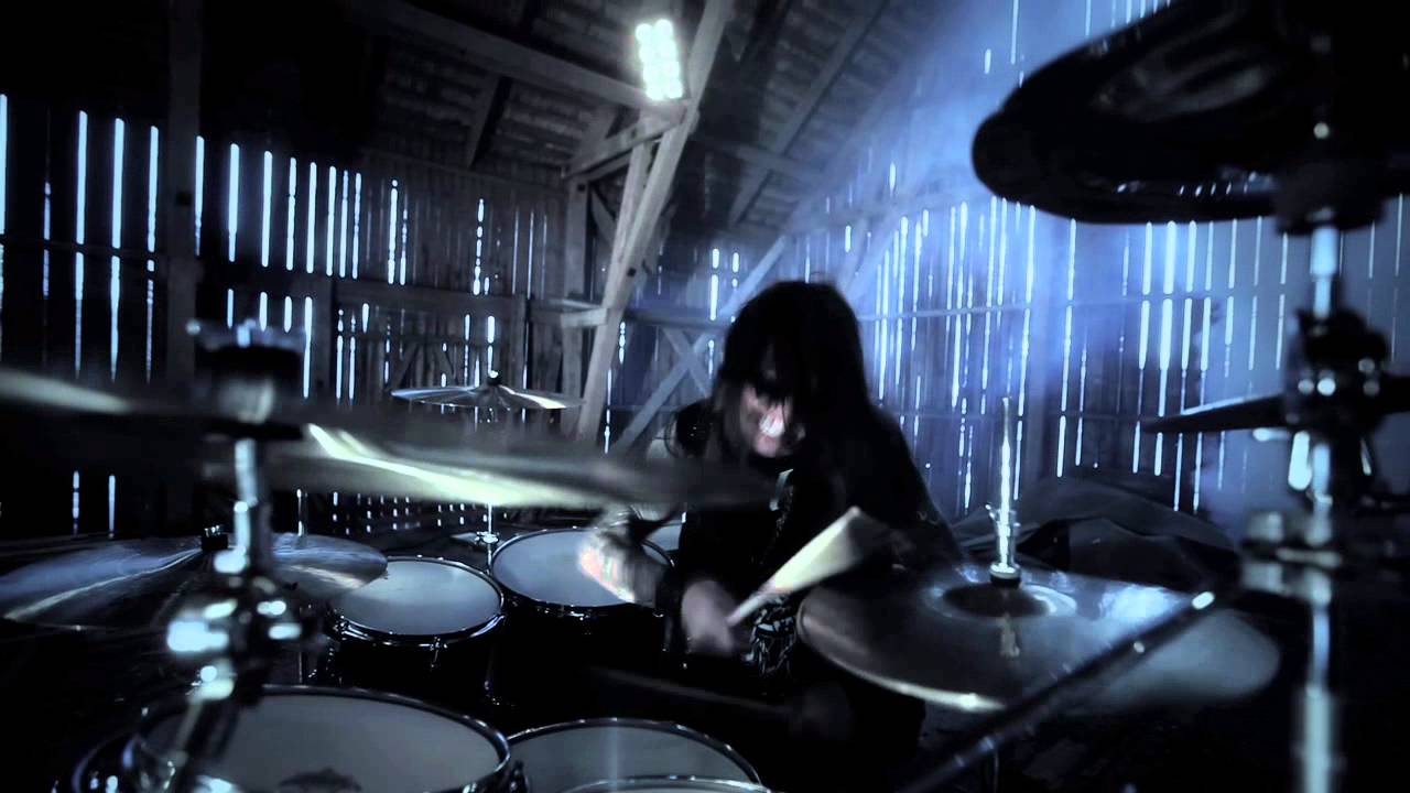 WOLF – Δείτε το νέο τους βίντεο ‘Shark Attack’