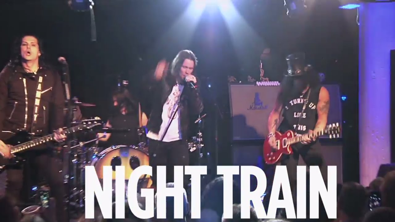 SLASH ft. MYLES KENNEDY & THE CONSPIRATORS – Δείτε να παίζουν το ‘Night Train’ στο Santos Party House της Νέας Υόρκης