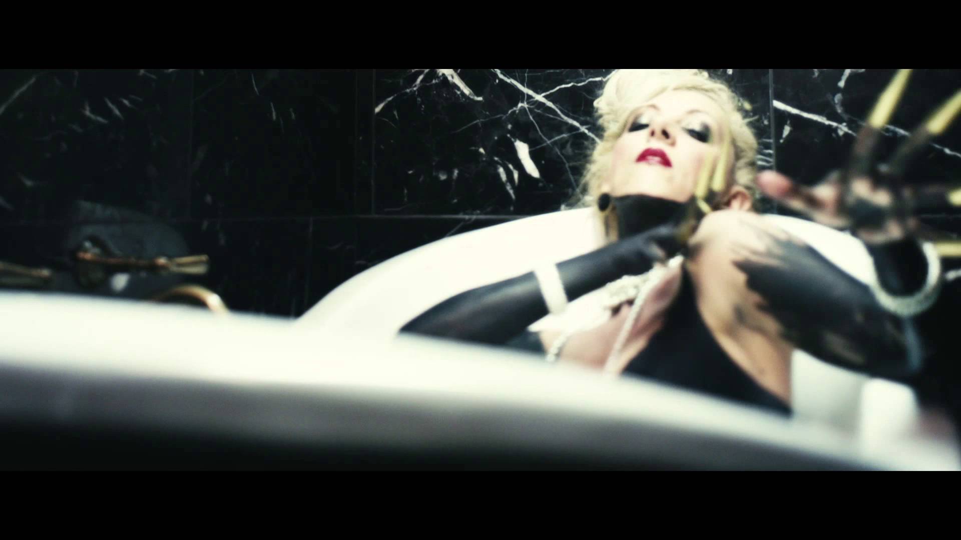 IN THIS MOMENT – Βίντεο-πρεμιέρα για το τραγούδι τους ‘Sick Like Me’