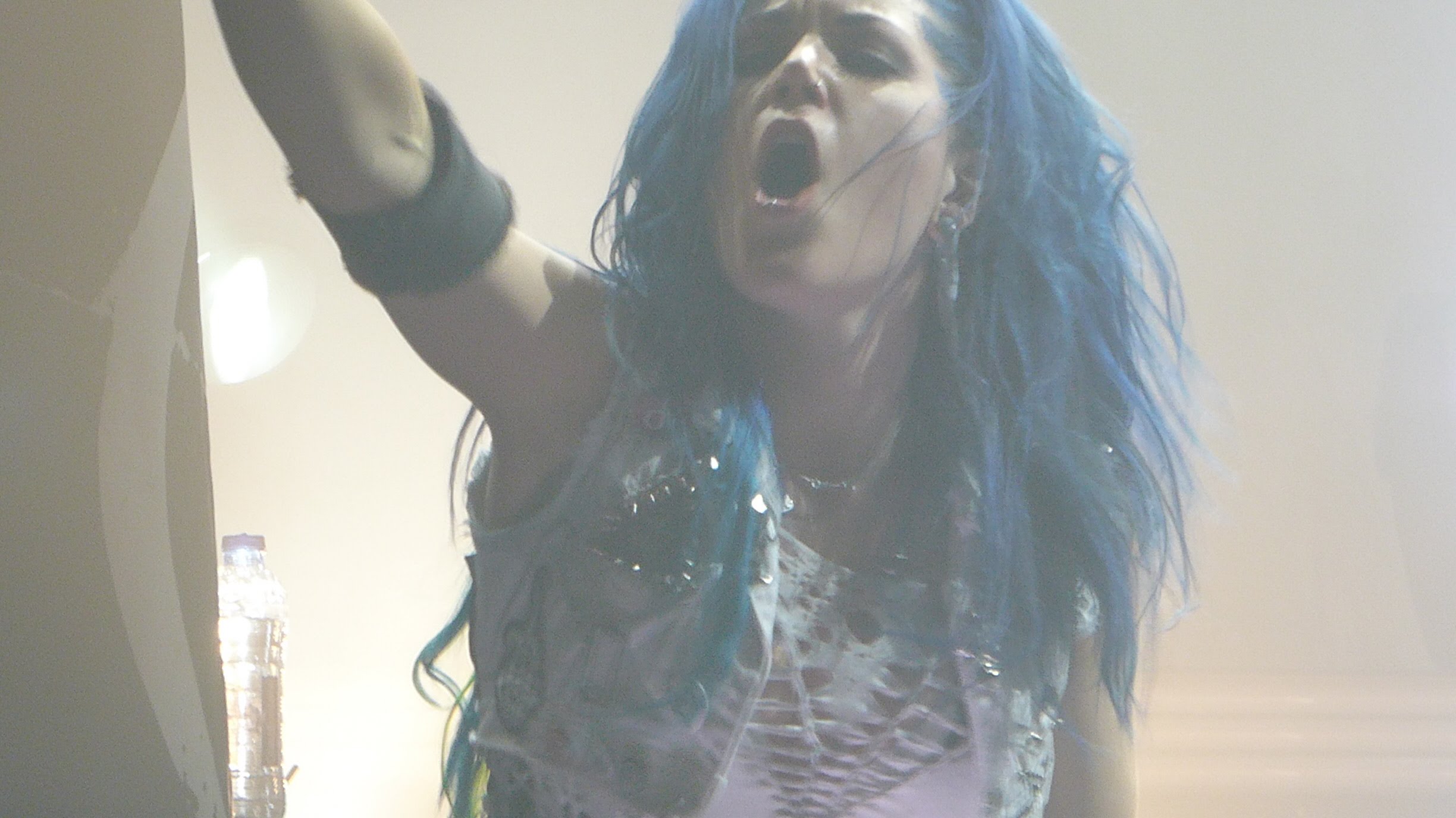 ARCH ENEMY – Δείτε τα ‘As the pages Burn’ & ‘Dead eyes see no Future’ από το Tilburg (Ολλανδία) με τον JEFF LOOMIS στην κιθάρα