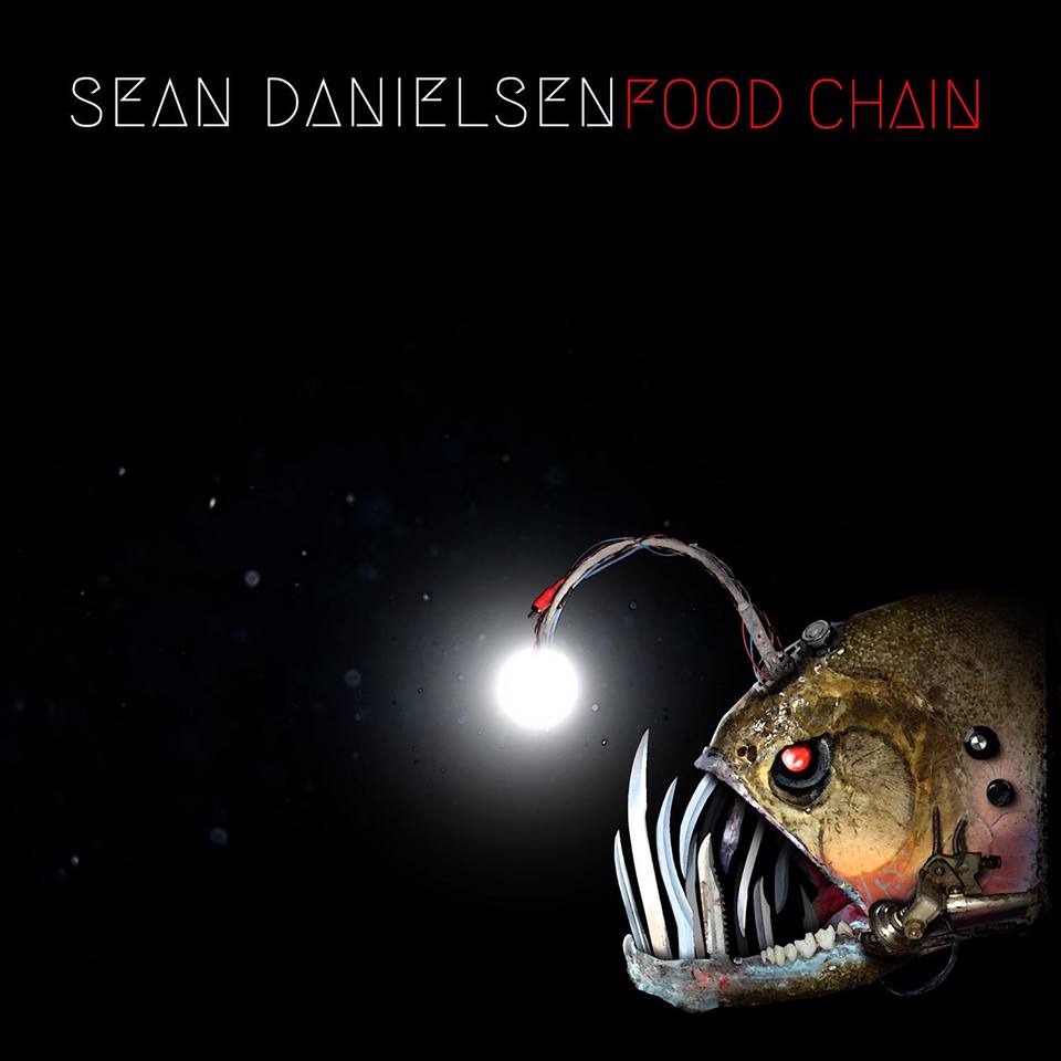 SEAN DANIELSEN (SMILE EMPTY SOUL) – Κατεβάστε δωρεάν το ΝΕΟ του κομμάτι ‘Food Chain’