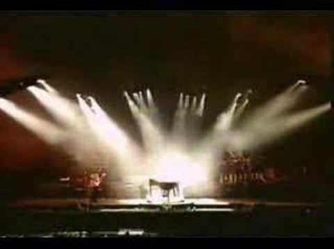 2CELLOS & LANG LANG – Διασκευάζουν το ‘Live And Let Die’ με τον δικό τους ξεχωριστό τρόπο…