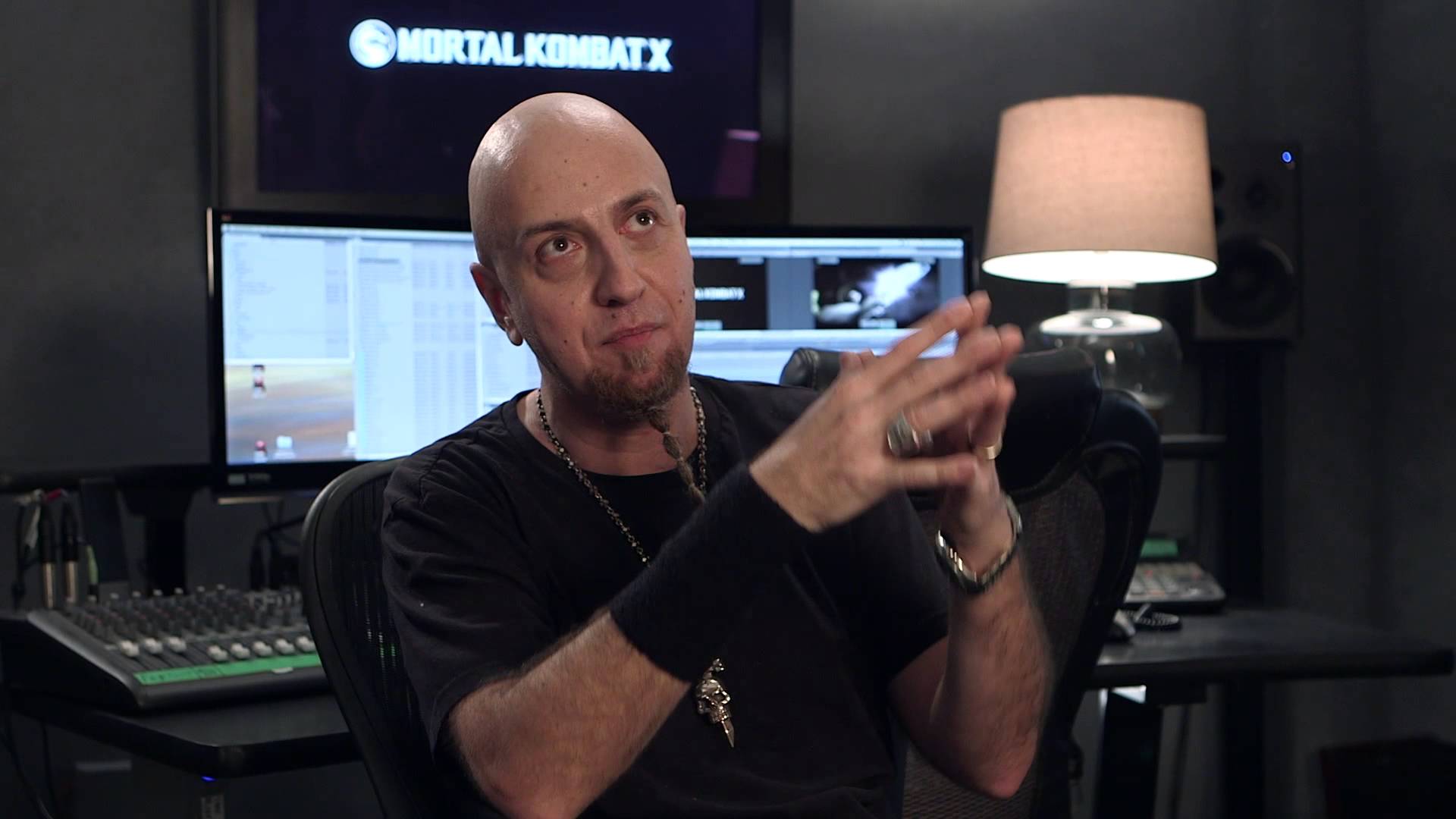 Δείτε τι κοινό μπορεί να έχουν το MORTAL KOMBAT με τον SHAVO ODADJIAN (SYSTEM OF A DOWN) …