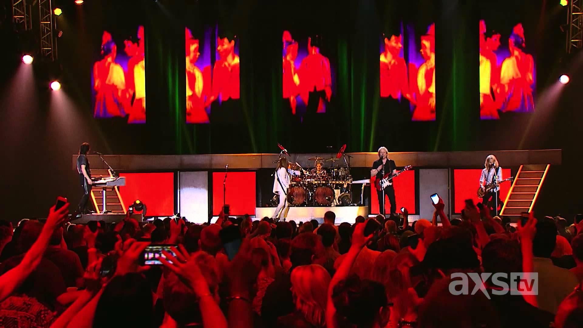 STYX – Παίζουν το ‘Light Up’ στο Orleans Arena του Las Vegas