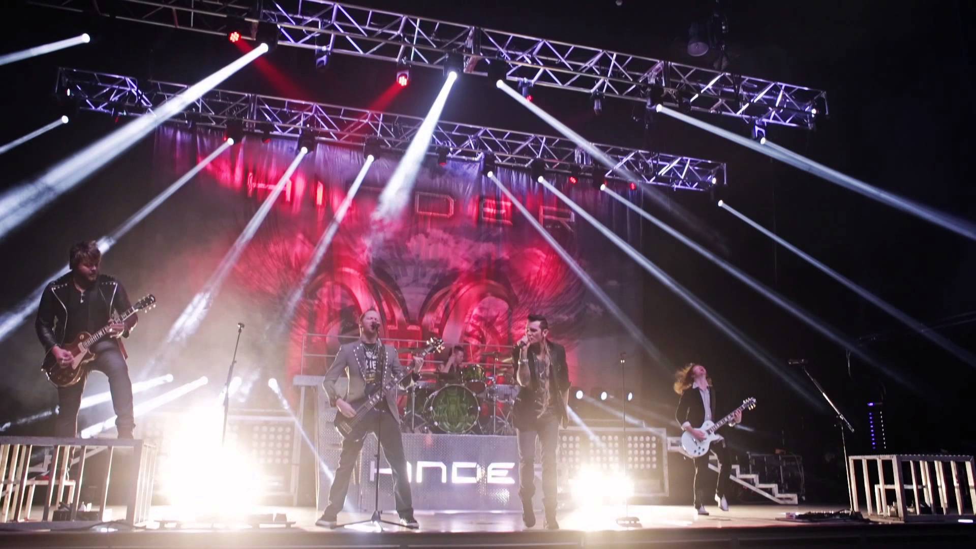 HINDER – Δείτε το ΝΕΟ video του ‘Hit the Ground’