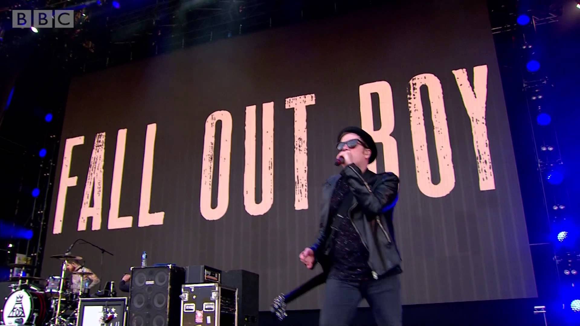 FALL OUT BOY – Παίζουν live το ‘My Songs Know What You Did In The Dark (Light Em Up)’ στο Radio 1’s Big Weekend 2015