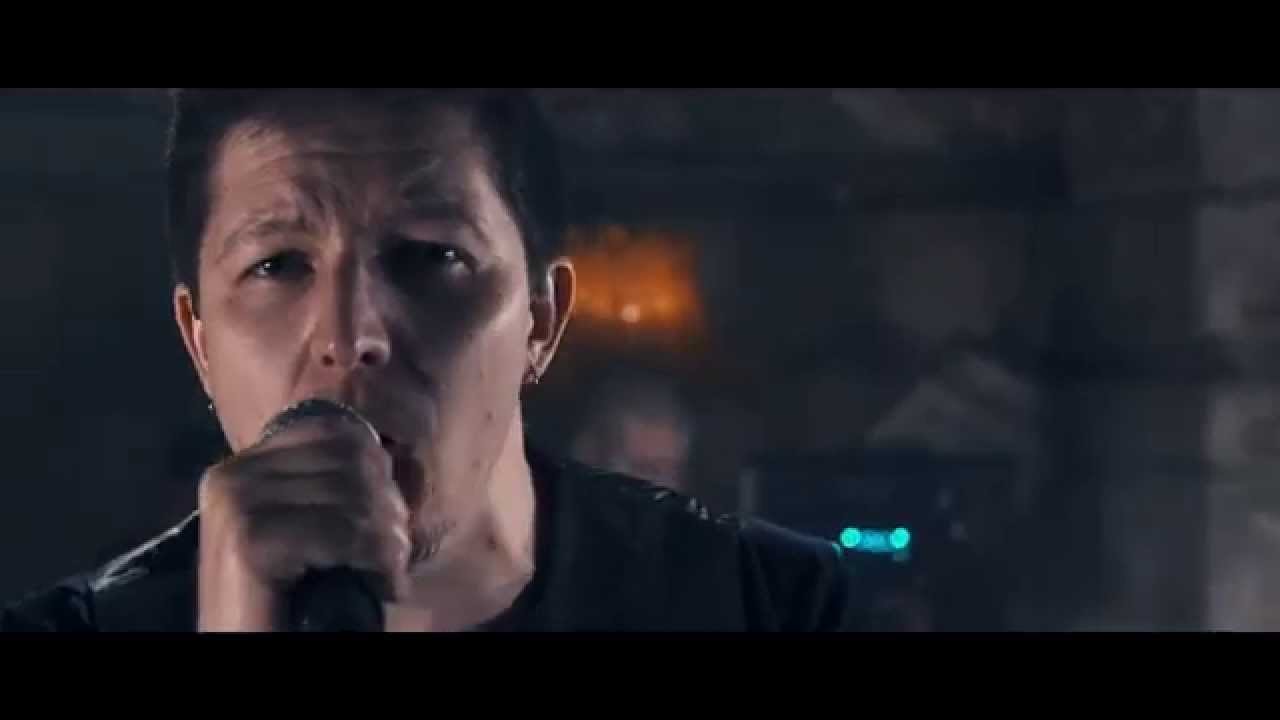 WEARING SCARS – Δείτε το ΝΕΟ video του ‘Butterfly’