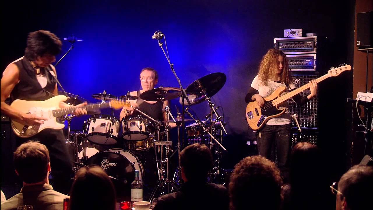 ΣΑΝ ΣΗΜΕΡΑ (THIS DAY IN ROCK MUSIC) (24/6)