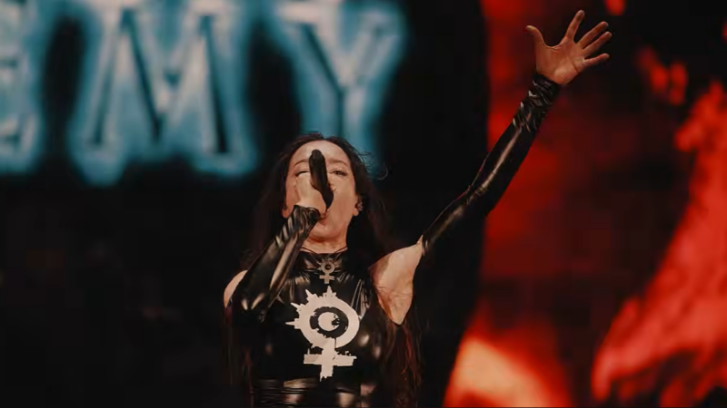 Οι ARCH ENEMY κυκλοφορούν επίσημο live βίντεο για το ”Nemesis”, με τη συμμετοχή της νέας τραγουδίστριας LAUREN HART