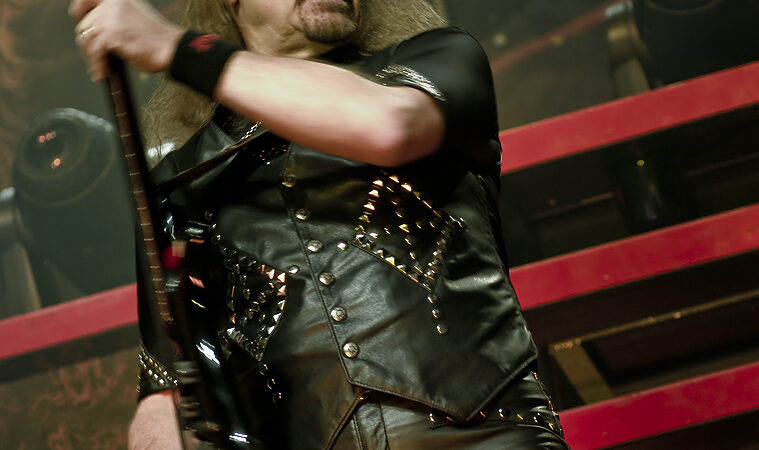 Ο ”Ian Hill” των ”Judas Priest” ανακοινώνει την αποχώρησή του. Tη θέση του αναλαμβάνει ο Dave Rimmer των Uriah Heep